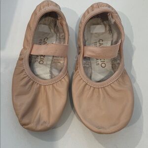 Capezio Essentials Ballet Slippers in Soft Pink